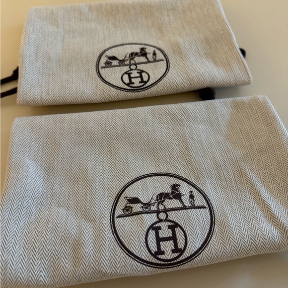 HERMES Authentic Shoe Dust Storage Bag Herringbone Drawstring Logo 15.5” x 8.75” - Picture 5 of 11